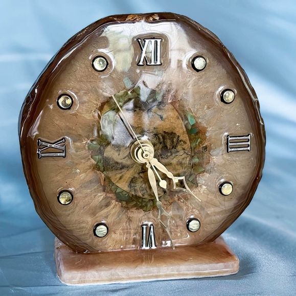 Stunning and Gorgeous Natural Brown And GreenishAgate Clock